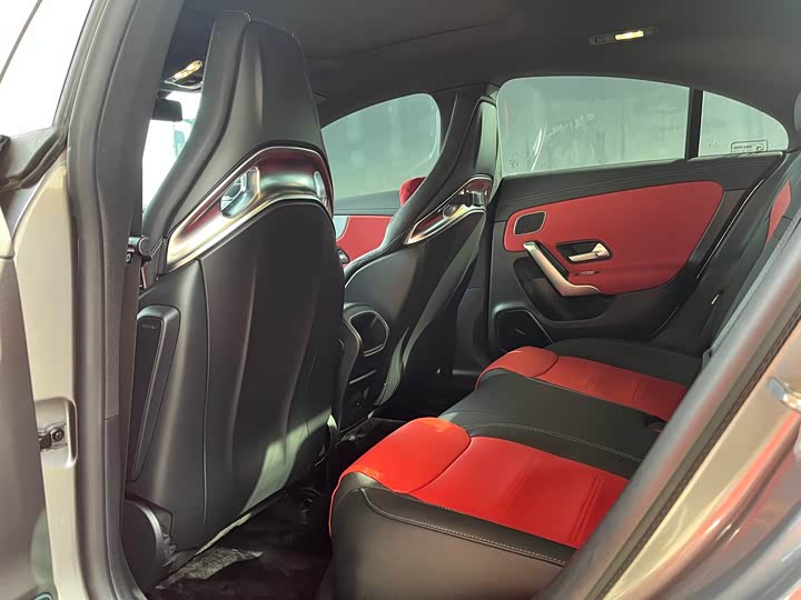 Фото 7 - Mercedes-Benz CLA-Class AMG