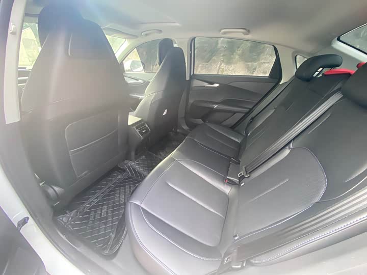 Фото 6 - Changan Eado Plus