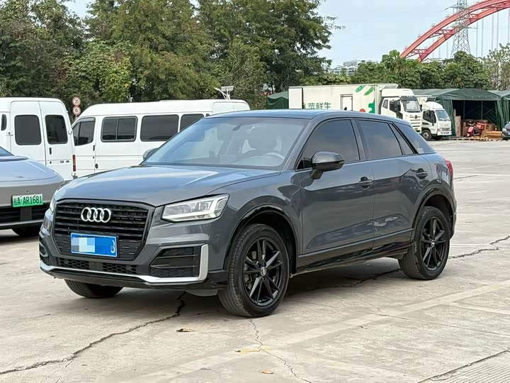 Фото 1 - Audi Q2L