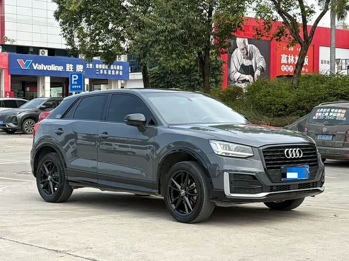 Фото 2 - Audi Q2L
