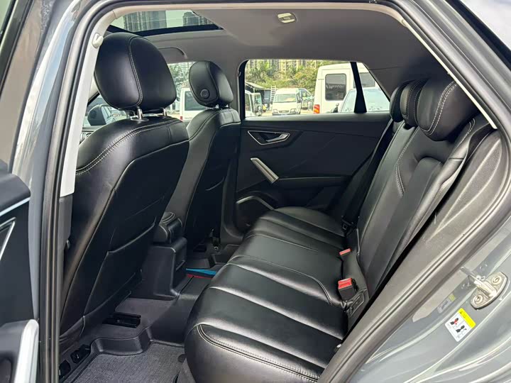 Фото 7 - Audi Q2L