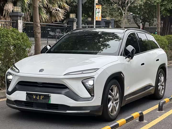 Фото 1 - Nio ES6