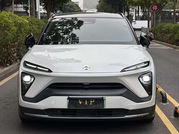 Фото 2 - Nio ES6