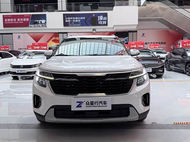 Фото 2 - Kia Seltos