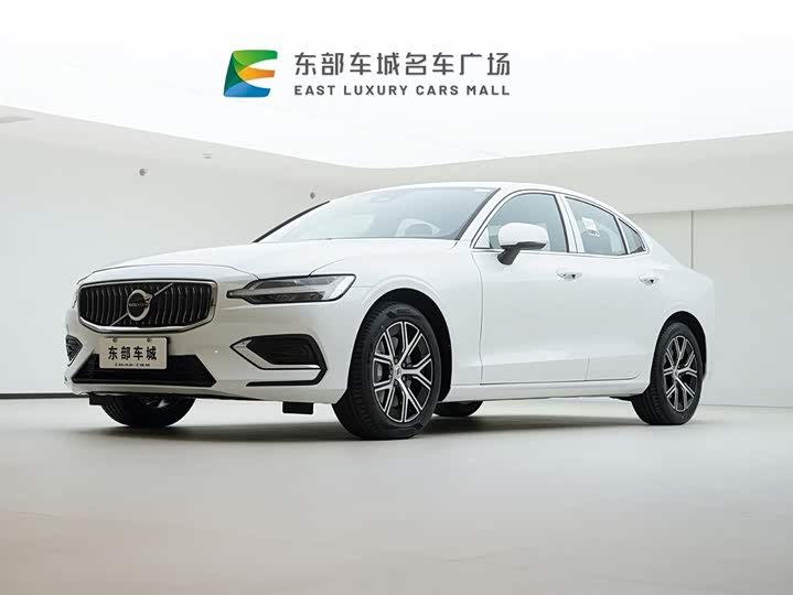 Фото 1 - Volvo S60