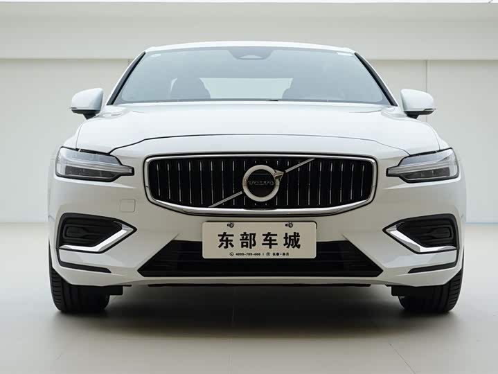 Фото 2 - Volvo S60