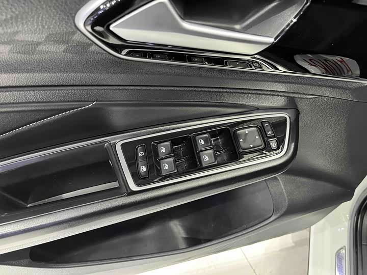 Фото 8 - Jetta VS7