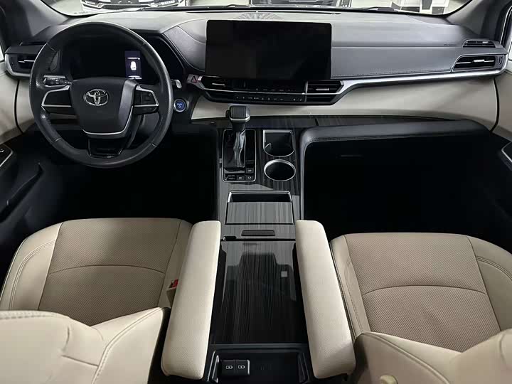 Фото 6 - Toyota Sienna