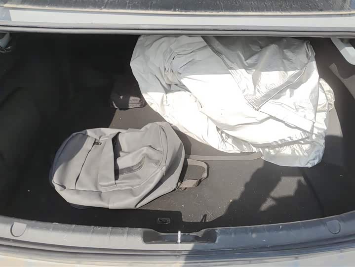 Фото 4 - Geely Preface L