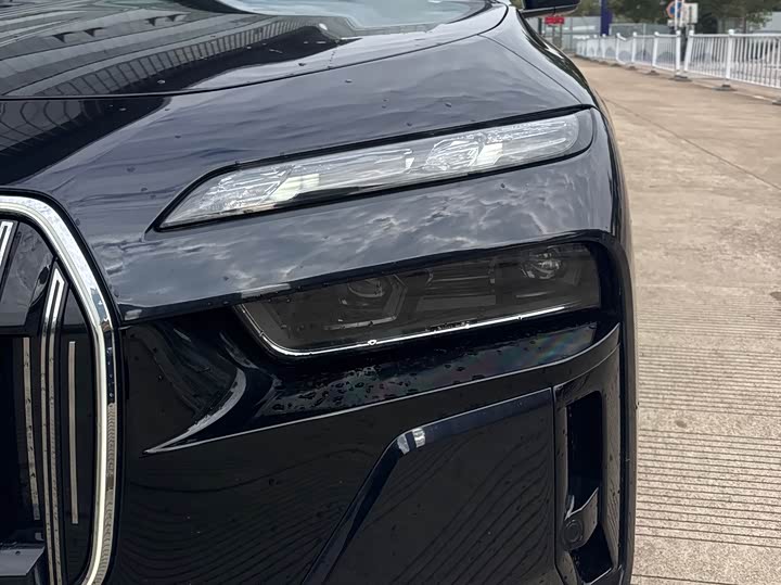 Фото 4 - BMW 7 Series