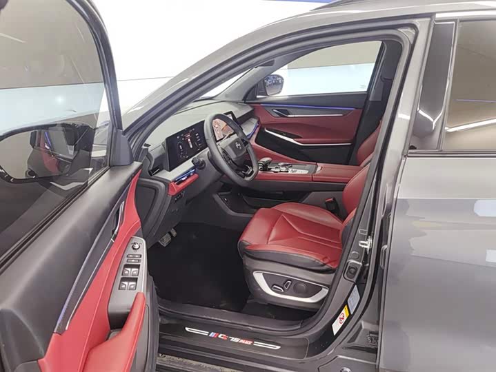 Фото 9 - Changan CS75 Plus