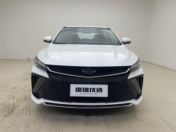 Фото 2 - Geely Emgrand L