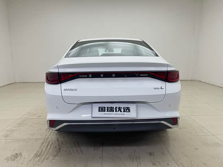 Фото 5 - Geely Emgrand L