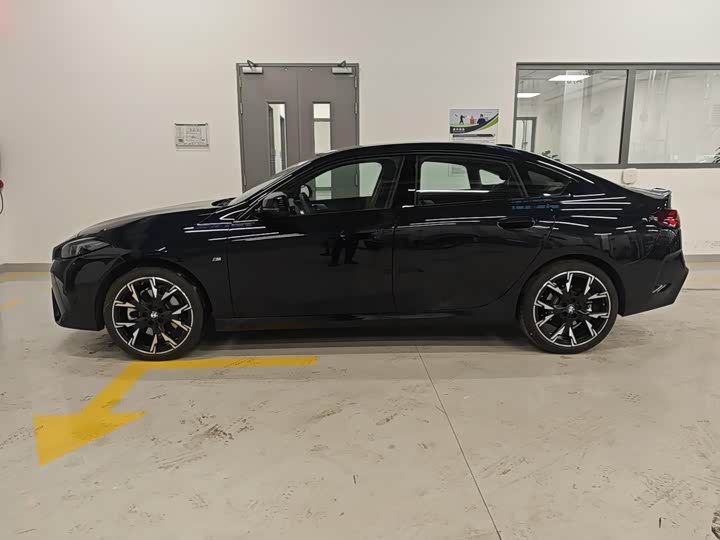 Фото 2 - BMW 2 Series