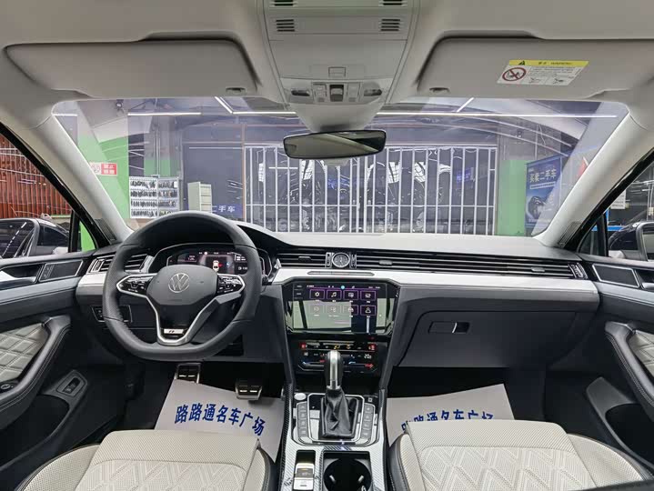 Фото 7 - Volkswagen Magotan