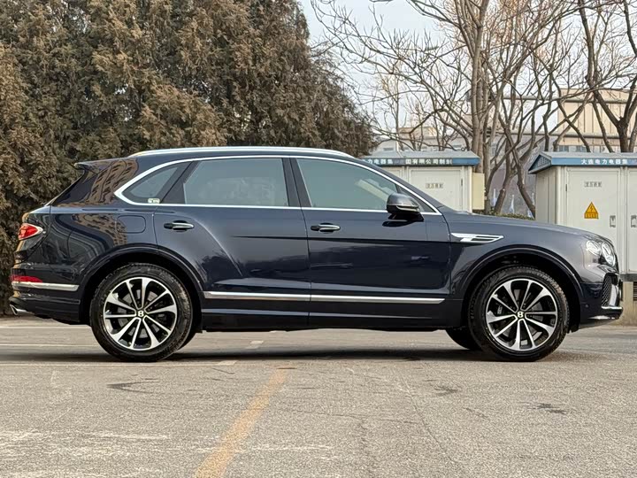 Фото 5 - Bentley Bentayga