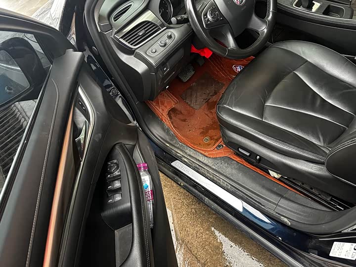 Фото 6 - Buick LaCrosse