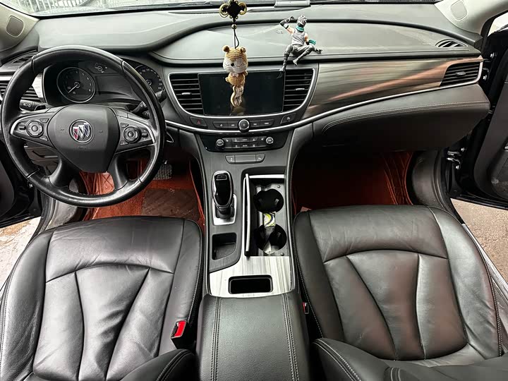 Фото 8 - Buick LaCrosse