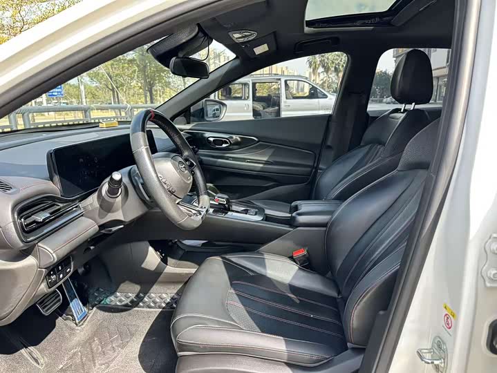 Фото 4 - GAC Trumpchi Empow R