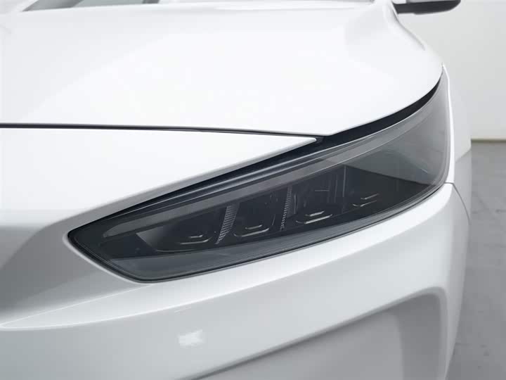 Фото 7 - Geely Geometry A