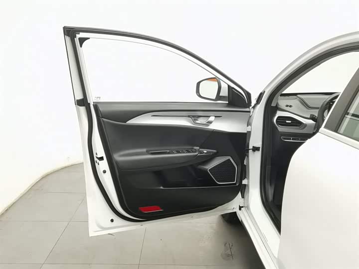 Фото 8 - Geely Geometry A