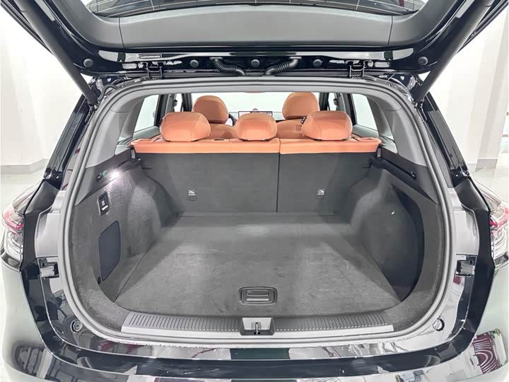 Фото 6 - Shangjie (Huawei × SAIC) H5