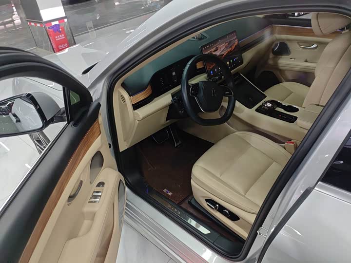 Фото 7 - Aito M5