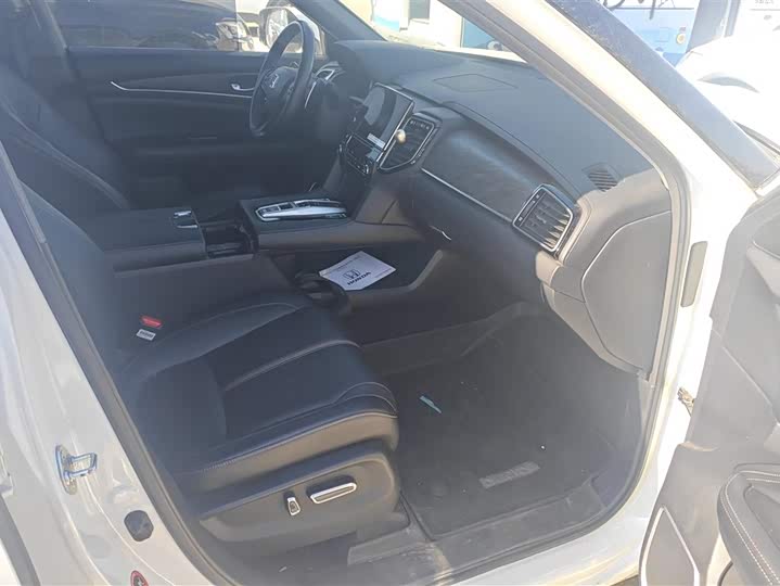 Фото 8 - Honda UR-V