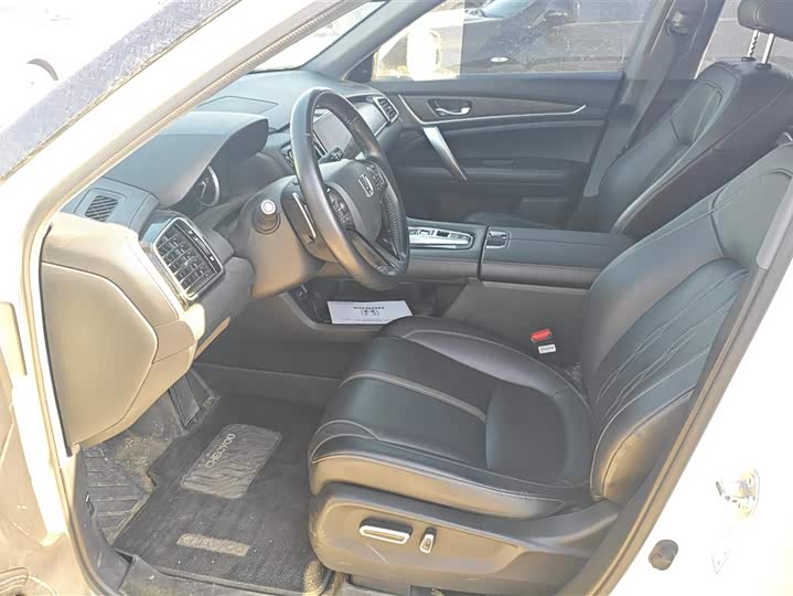 Фото 9 - Honda UR-V