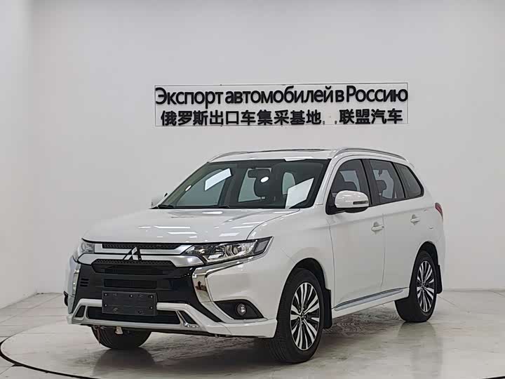 Фото 1 - Mitsubishi Outlander