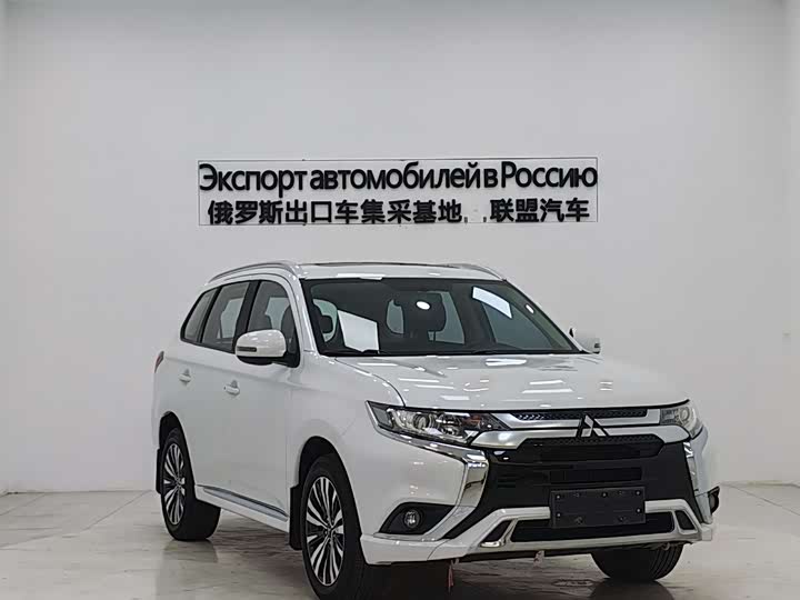Фото 3 - Mitsubishi Outlander