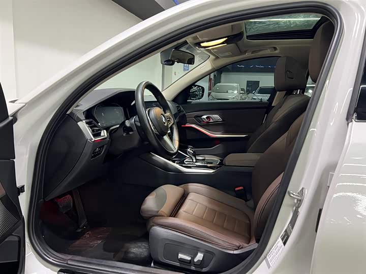 Фото 9 - BMW 3 Series