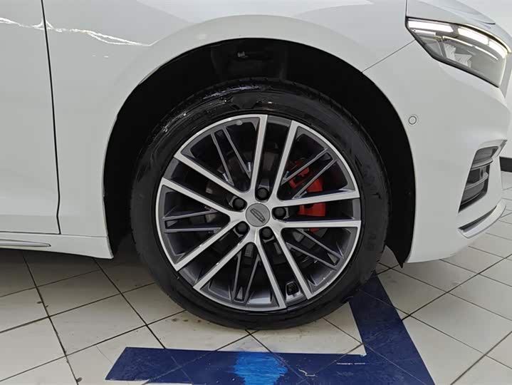 Photo 6 - Geely Preface