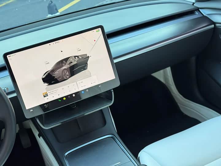 Фото 5 - Tesla Model 3