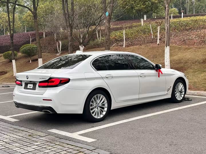 Фото 9 - BMW 5 Series