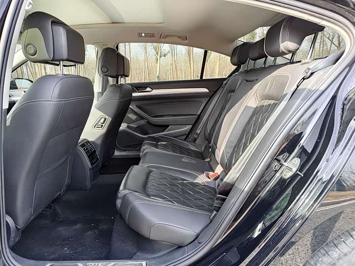 Фото 4 - Volkswagen Magotan GTE Hybrid