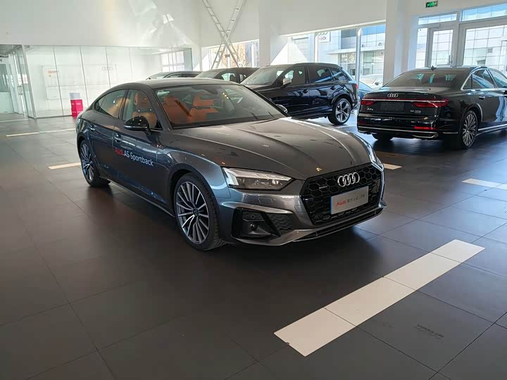 Фото 4 - Audi A5