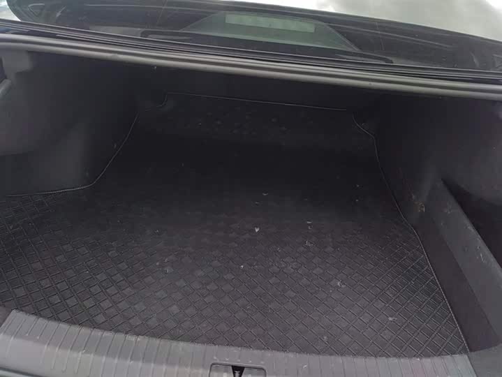 Фото 4 - Volkswagen Passat