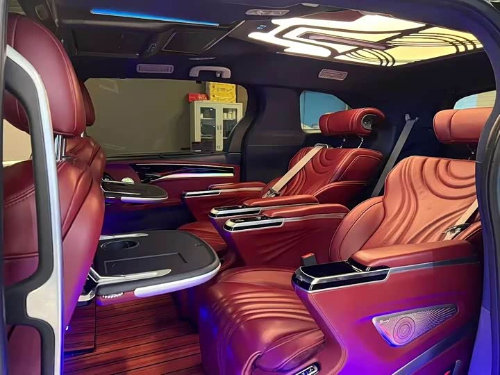 Фото 6 - Toyota Granvia