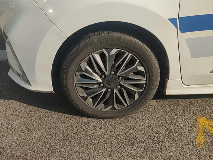 Фото 6 - Maxus G20