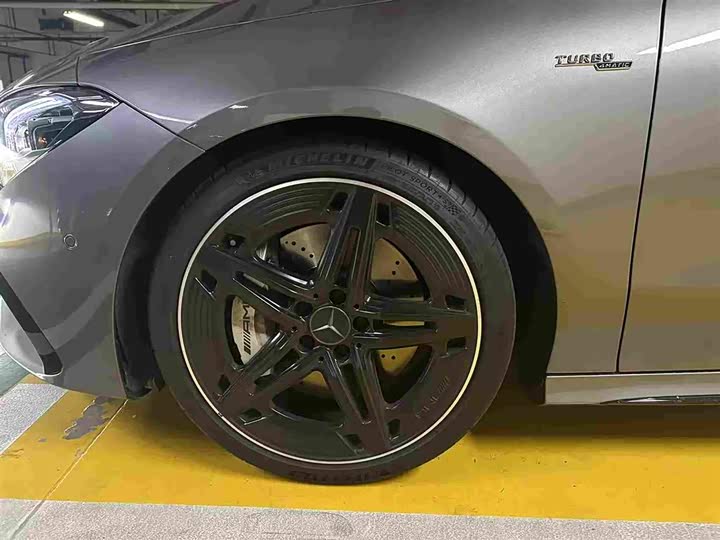 Фото 6 - Mercedes-Benz CLA-Class AMG