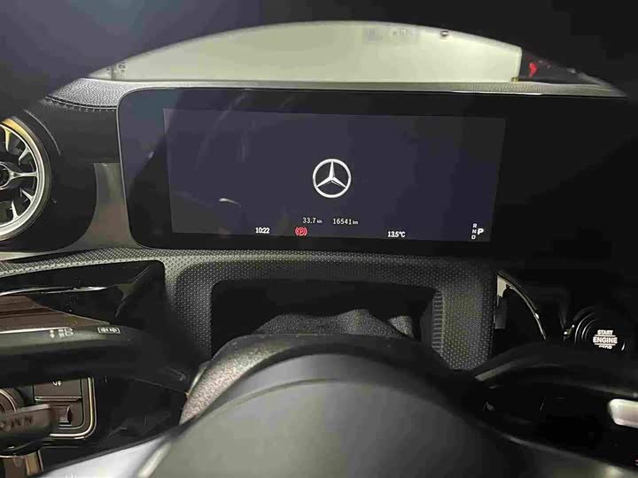 Фото 8 - Mercedes-Benz CLA-Class AMG