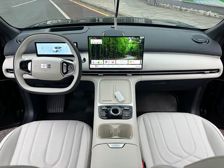 Фото 9 - Geely Galaxy Starship 7