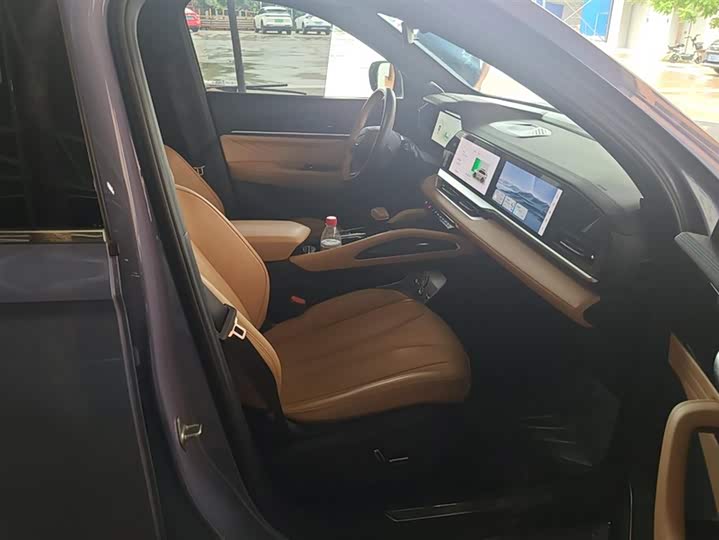 Фото 8 - Geely Monjaro L Hybrid