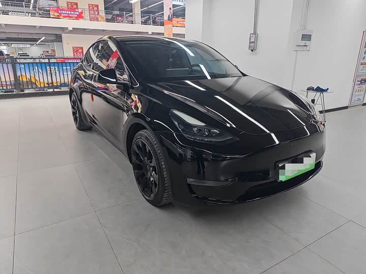 Photo 3 - Tesla Model Y