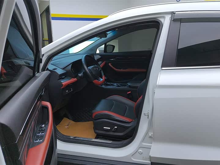 Фото 9 - Geely Emgrand GS