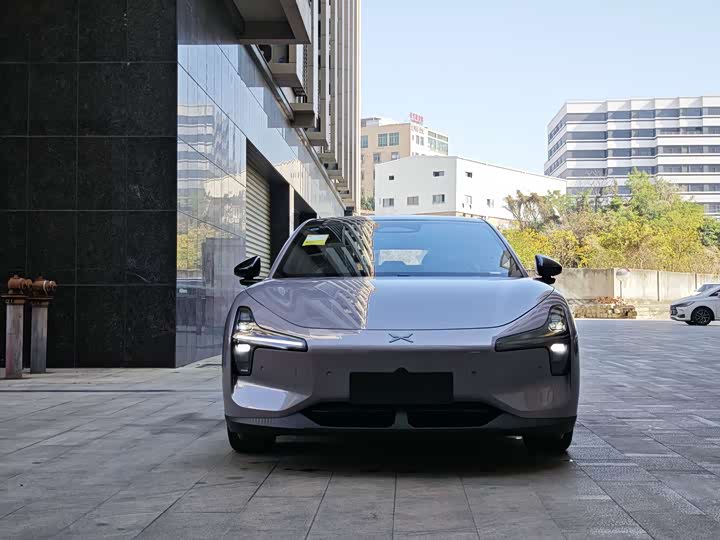 Фото 2 - XPeng Mona M03