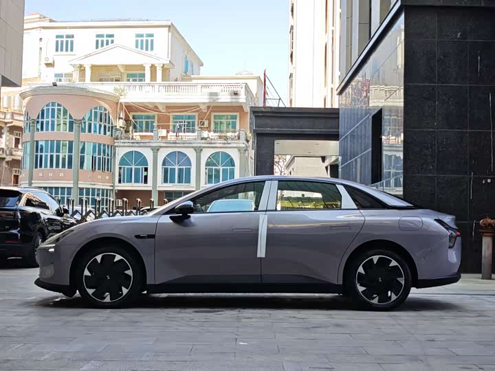 Фото 7 - XPeng Mona M03