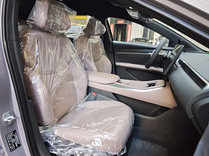 Фото 9 - XPeng Mona M03