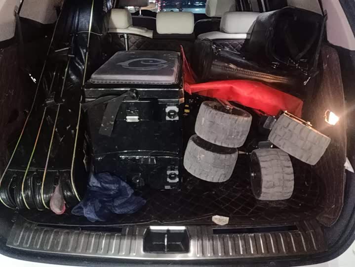 Фото 4 - BYD Song Max Hybrid